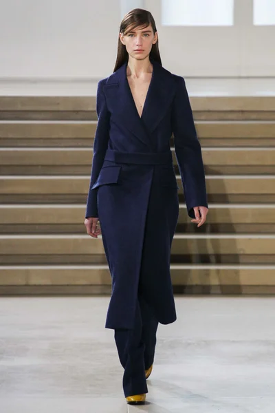 Look 1
